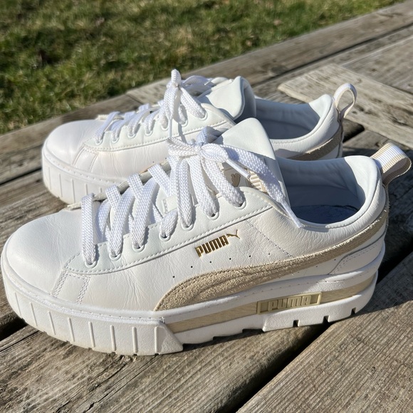 PUMA Women's White and Tan Sneakers - Picture 3 of 16